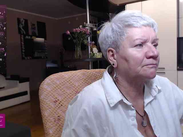 roxana-brooks Live Webcam on BongaCams