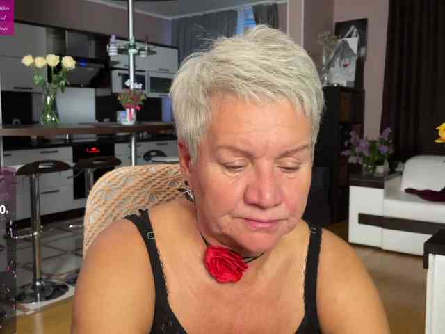 roxana-brooks webcam
