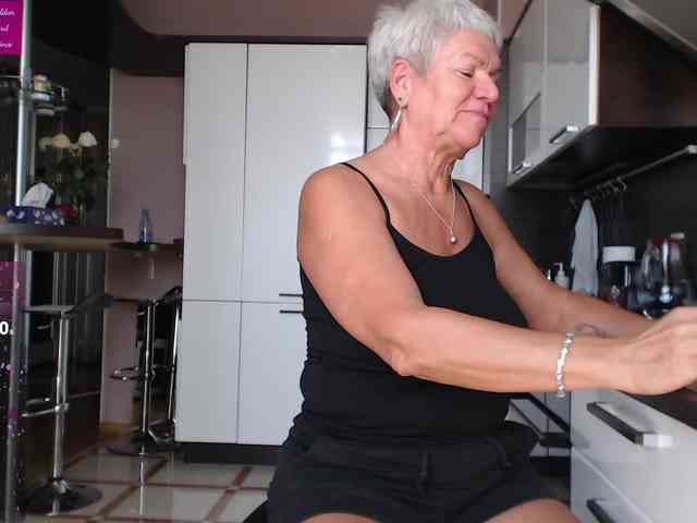 roxana-brooks webcam