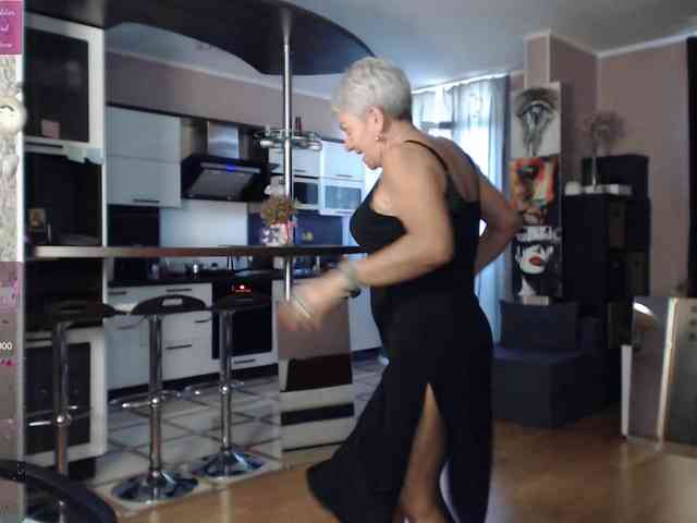 roxana-brooks webcam