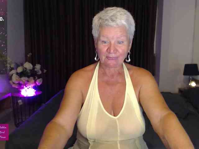 roxana-brooks roxana-brooks