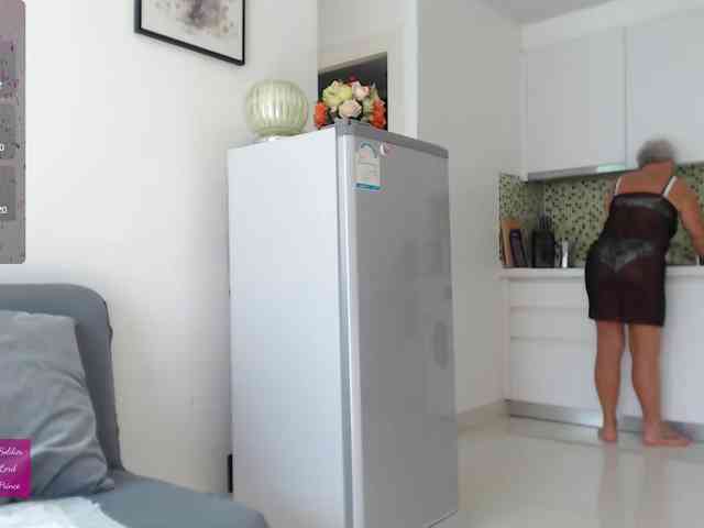 roxana-brooks roxana-brooks