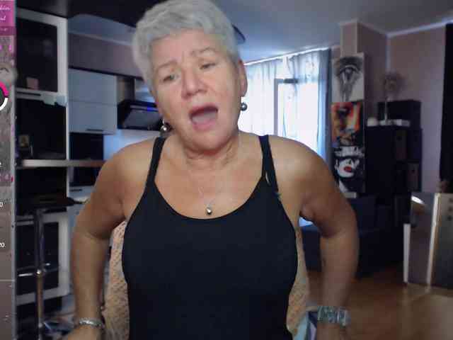 roxana-brooks webcam