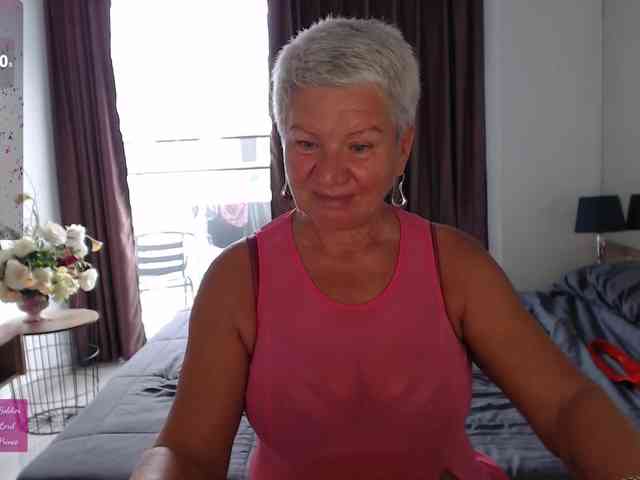 roxana-brooks Live Webcam on BongaCams