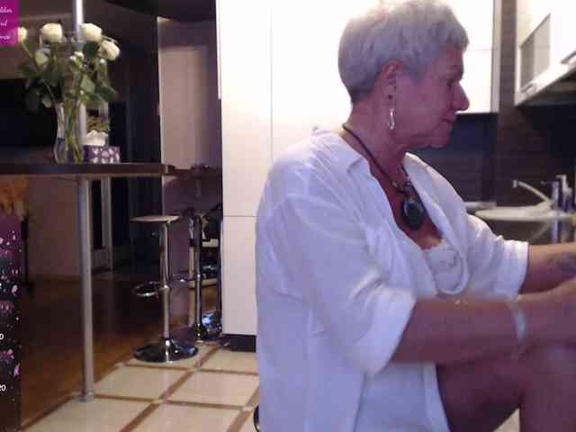 roxana-brooks webcam