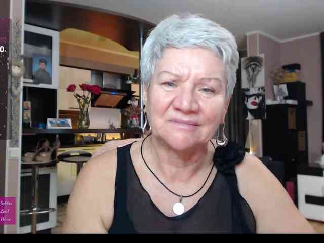 roxana-brooks roxana-brooks