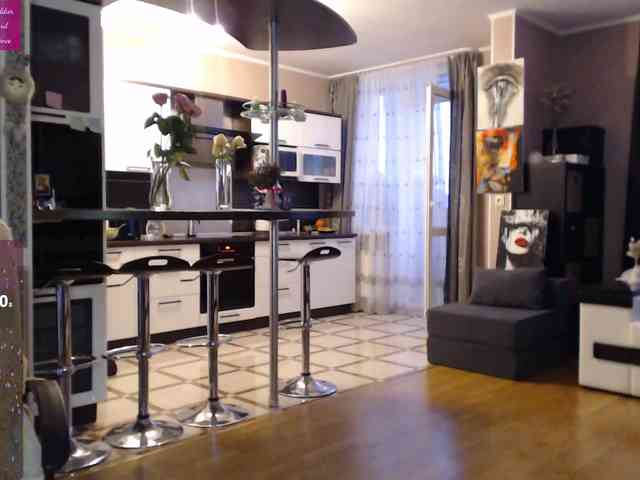 roxana-brooks webcam