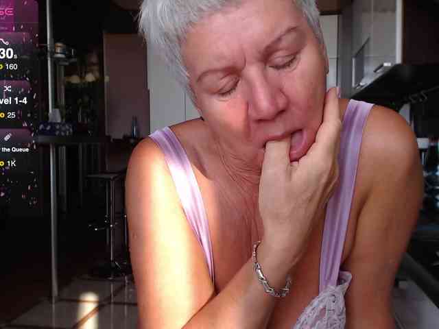 roxana-brooks webcam