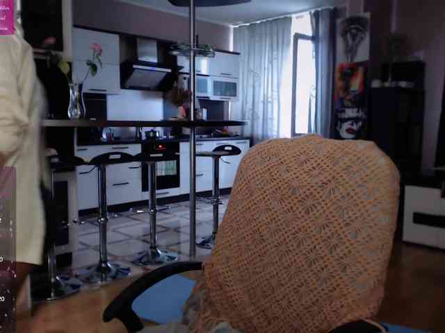 roxana-brooks webcam