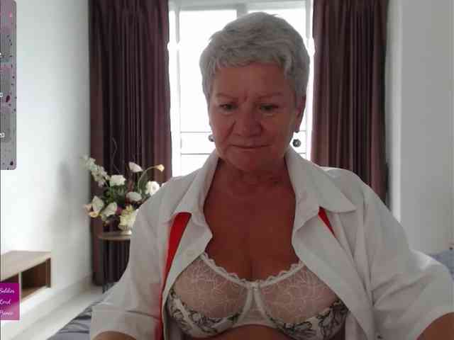 roxana-brooks webcam