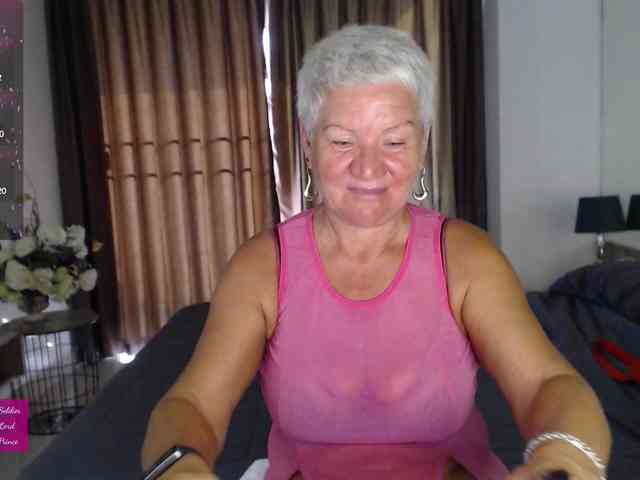 roxana-brooks webcam