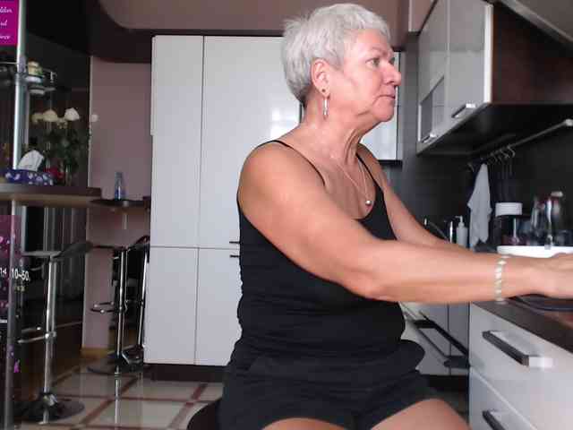 roxana-brooks webcam