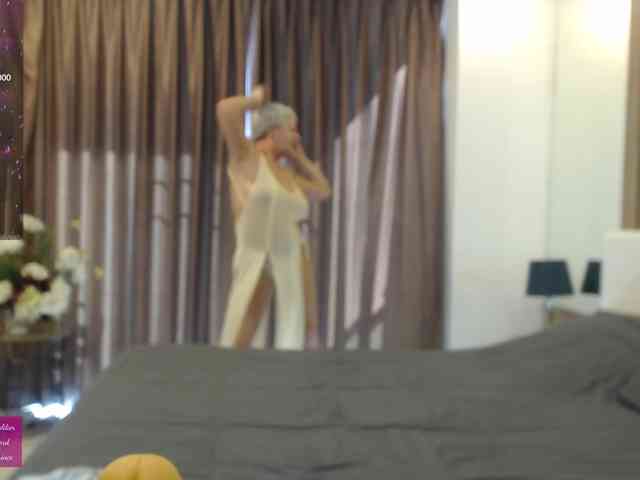 roxana-brooks webcam