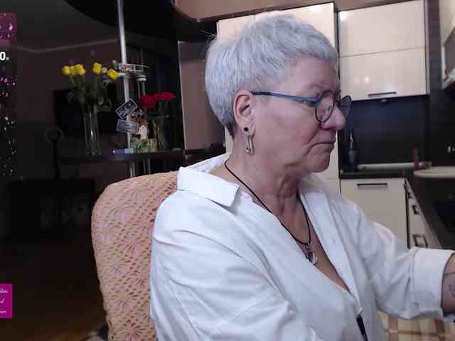 roxana-brooks Live Webcam on BongaCams