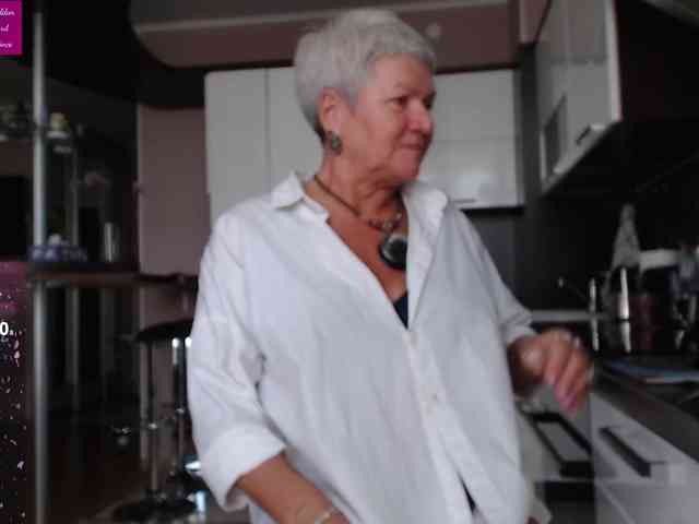 roxana-brooks webcam