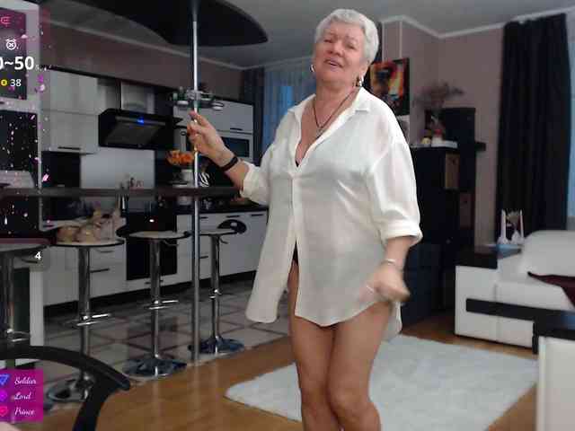 roxana-brooks Live Webcam on BongaCams