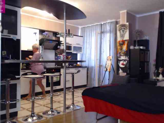 roxana-brooks webcam