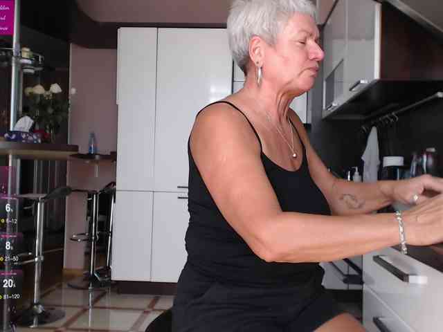 roxana-brooks webcam
