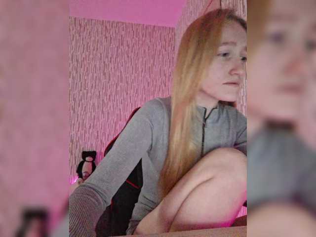 parasite-1's BongaCams show and profile