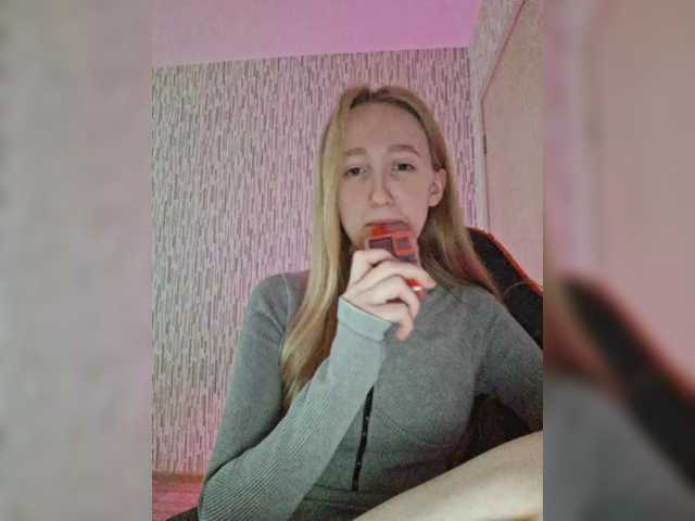 parasite-1's BongaCams show and profile