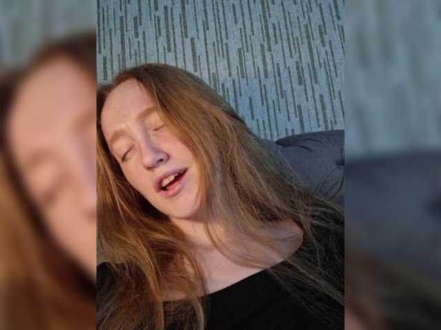 parasite-1's BongaCams show and profile