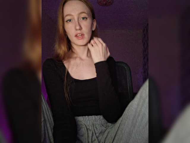 parasite-1's BongaCams show and profile