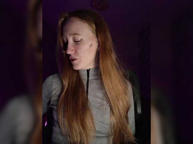 parasite-1's BongaCams show and profile