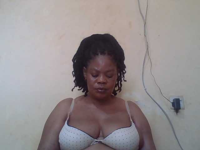 Sexydove's BongaCams show and profile