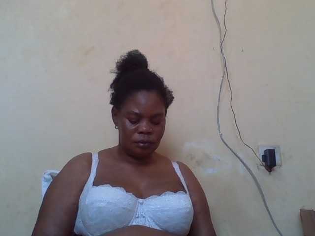 Sexydove's BongaCams show and profile