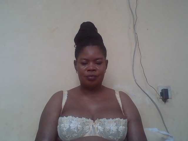 Sexydove's BongaCams show and profile