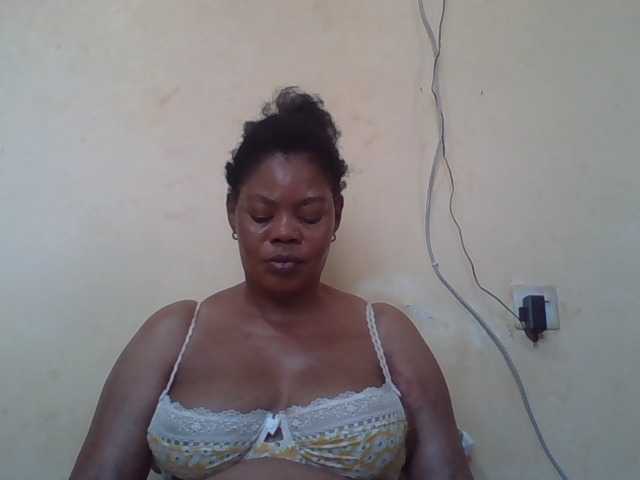 Sexydove's BongaCams show and profile