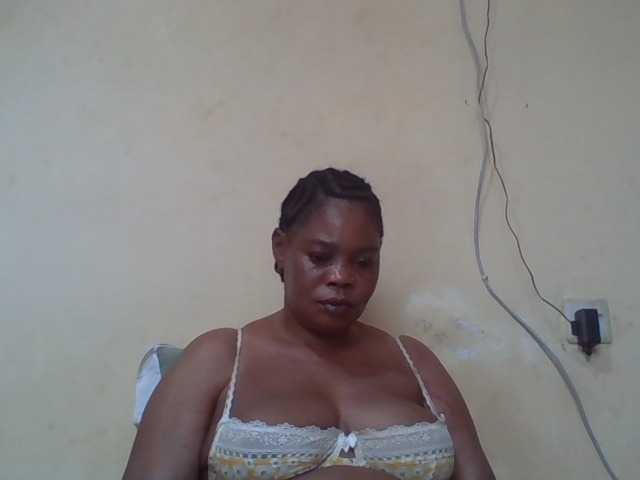 Sexydove's BongaCams show and profile