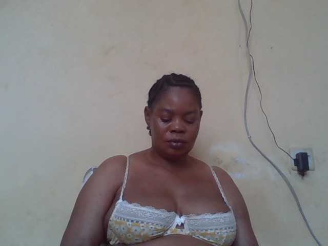 Sexydove's BongaCams show and profile