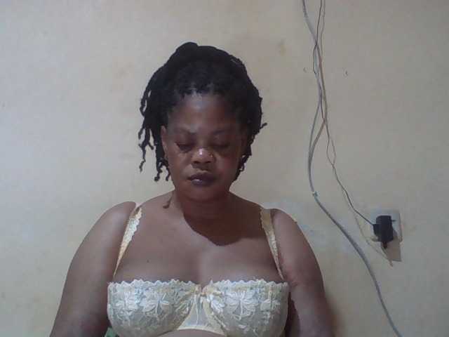 Sexydove's BongaCams show and profile