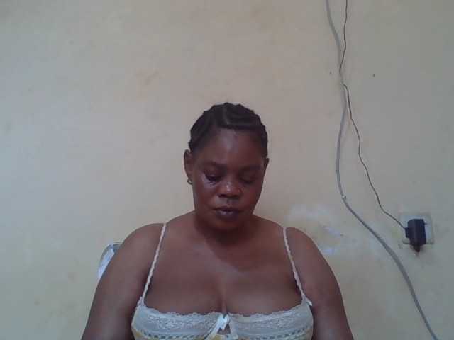 Sexydove live cam profile