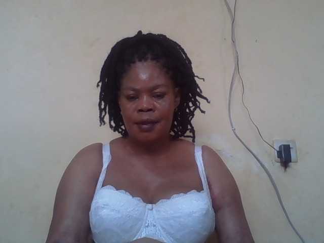 Sexydove's BongaCams show and profile