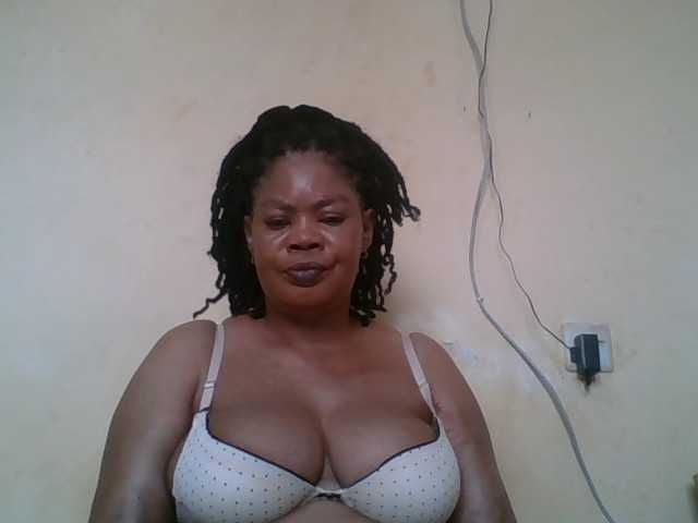 Sexydove's BongaCams show and profile