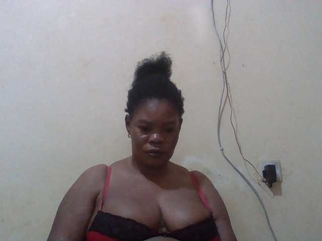 Sexydove's BongaCams show and profile