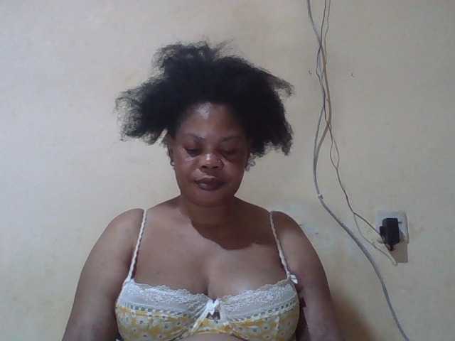 Sexydove's BongaCams show and profile