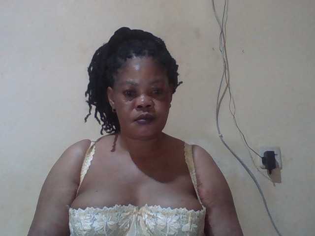 Sexydove's BongaCams show and profile