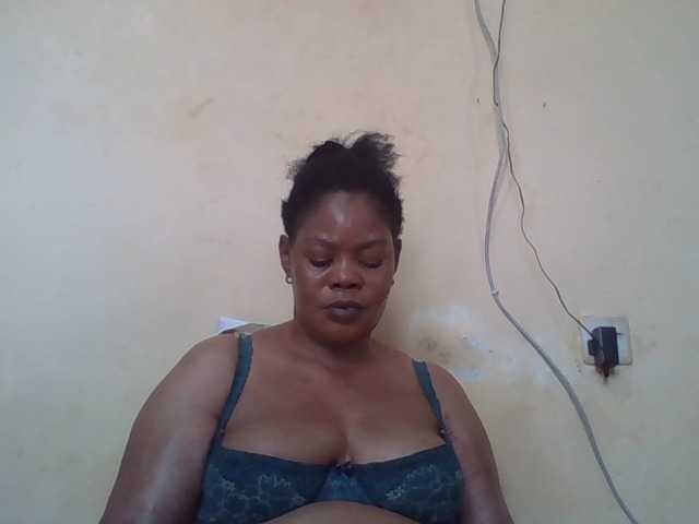 Sexydove's BongaCams show and profile