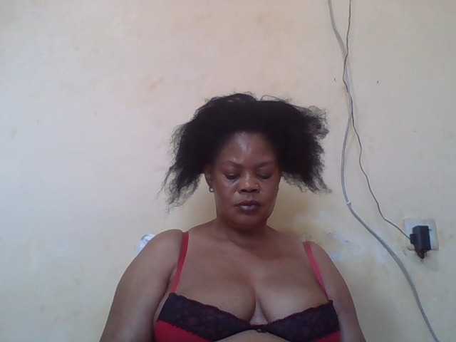 Sexydove's BongaCams show and profile