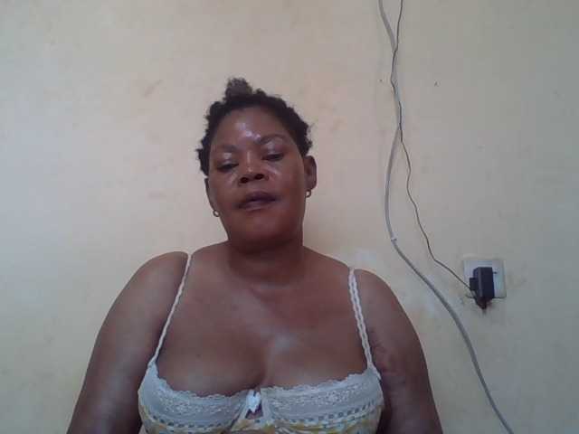 Sexydove's BongaCams show and profile