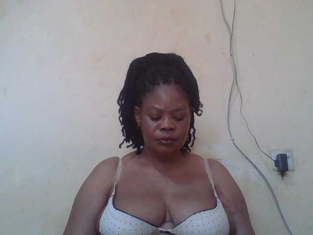 Sexydove's BongaCams show and profile