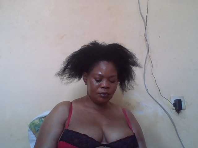 Sexydove's BongaCams show and profile