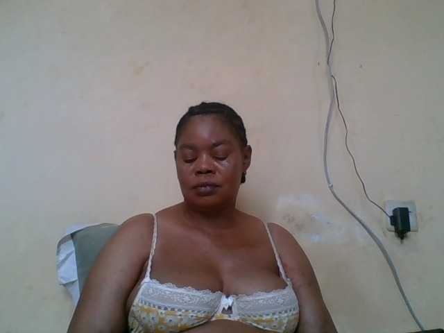 Sexydove's BongaCams show and profile