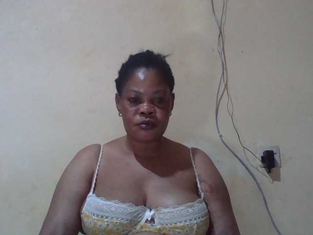 Sexydove's BongaCams show and profile