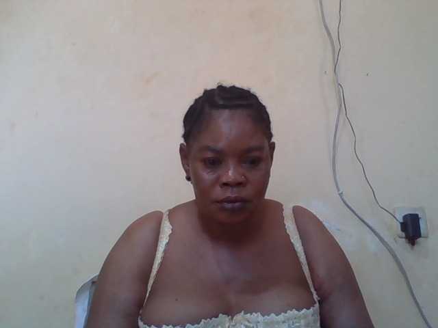 Sexydove's BongaCams show and profile