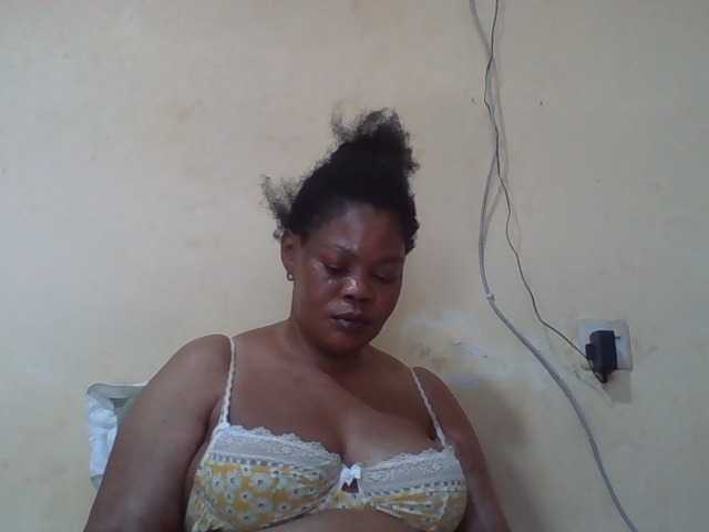 Sexydove's BongaCams show and profile