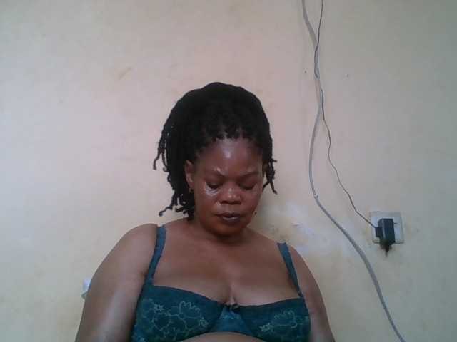 Sexydove's BongaCams show and profile